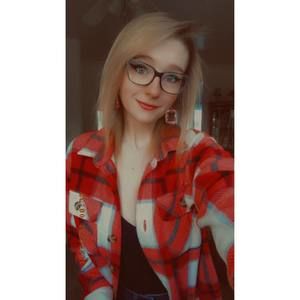 Meet your Posher, Carly